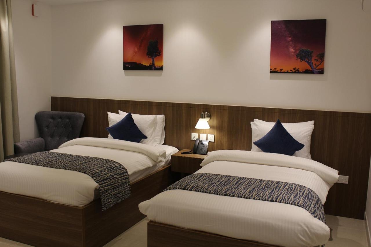 Duqm Express Hotel エクステリア 写真