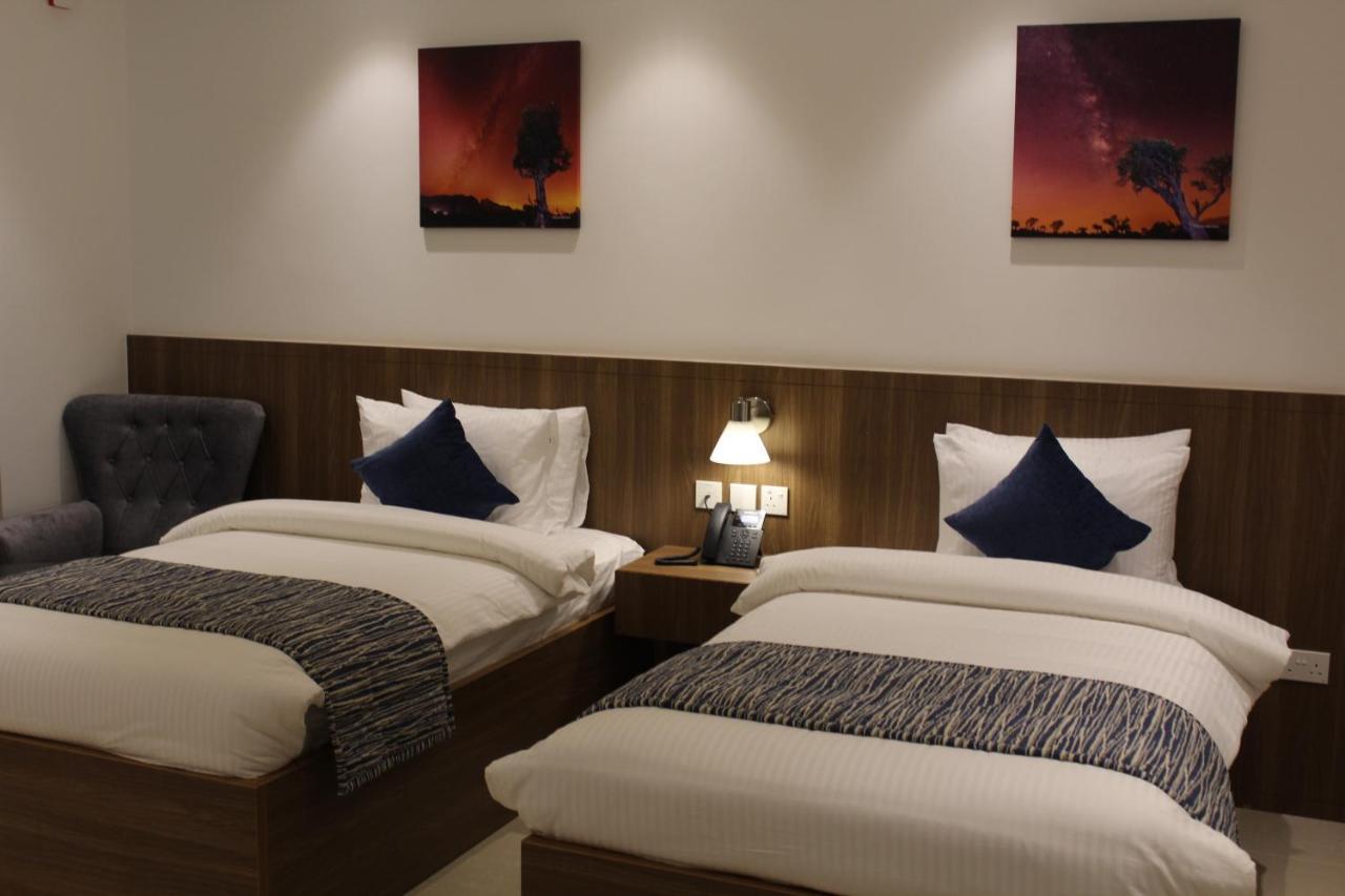 Duqm Express Hotel エクステリア 写真