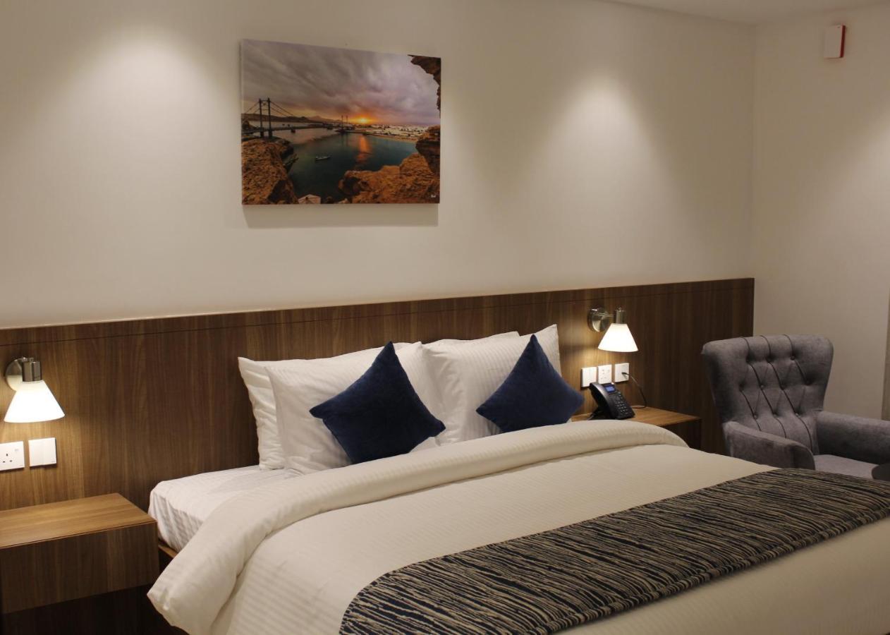 Duqm Express Hotel エクステリア 写真