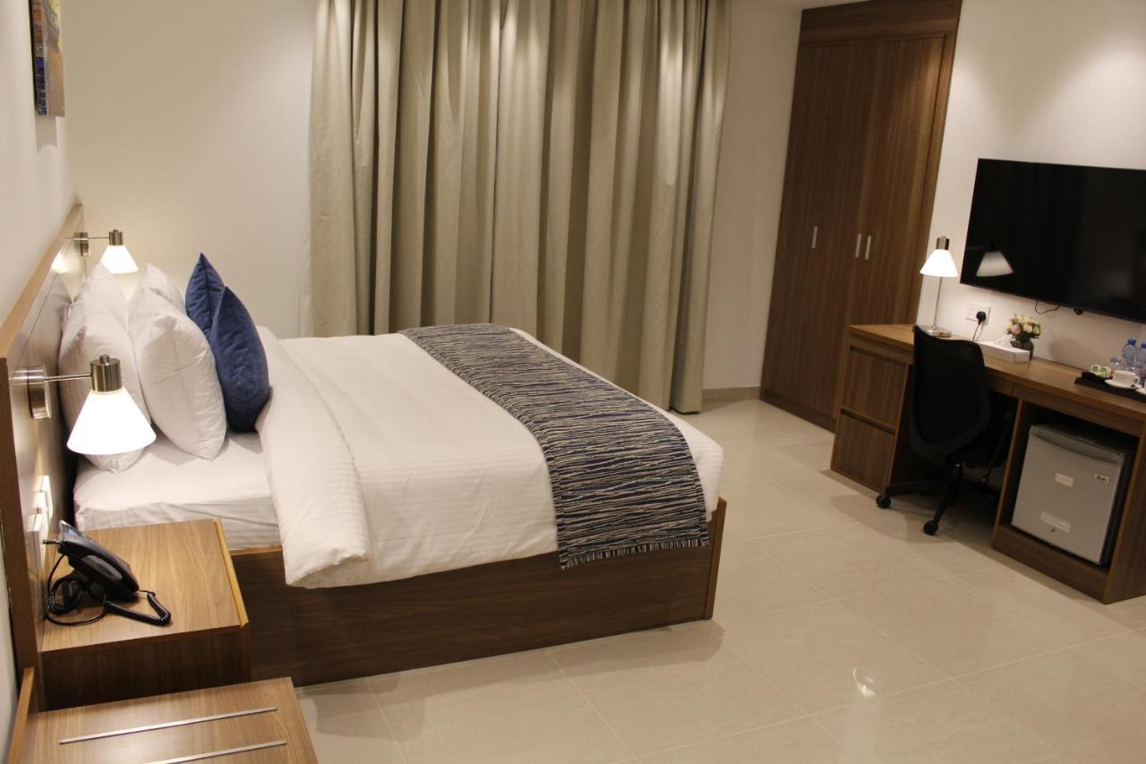 Duqm Express Hotel エクステリア 写真