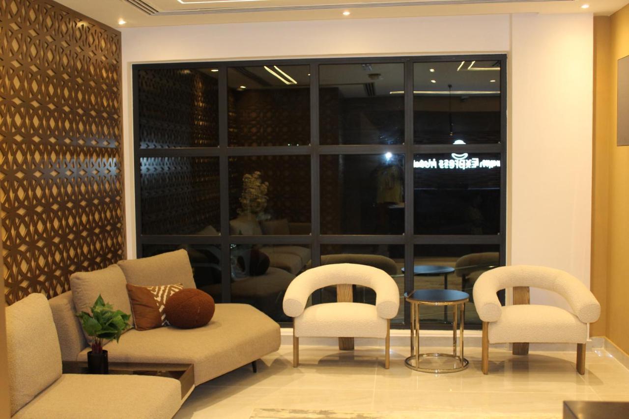 Duqm Express Hotel エクステリア 写真